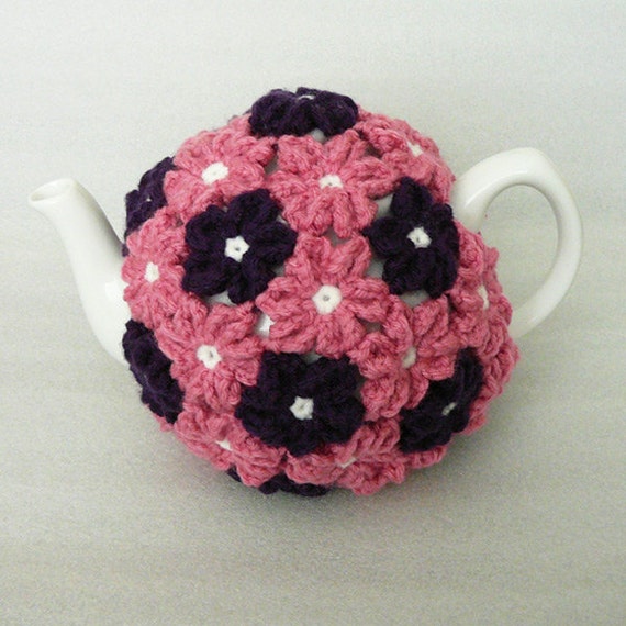 Items similar to 25% OFF Crochet Flower Teapot Cozy, purple and pink ...
