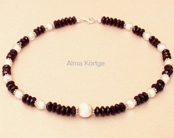 onyx beads necklace