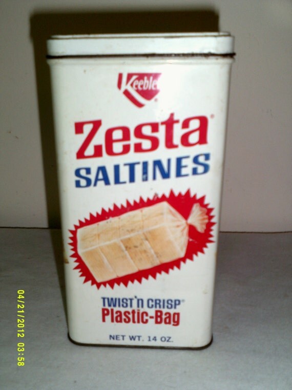 Vintage 1960s Keebler Zesta Saltine Cracker Tin