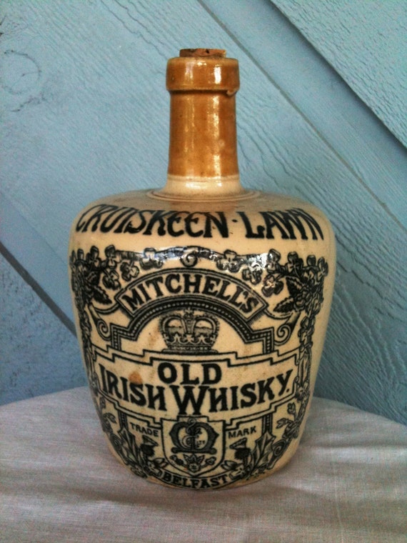 Old Irish whiskey jug Cruiskeen Lawn