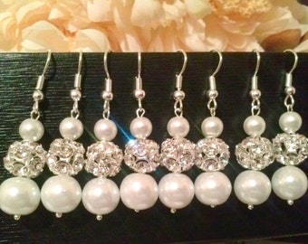 set of 5 bridesmaid pearl earrings,set of 5 bridesmaid gift earrings, gift,tear drop bridal earrings,sale,affordable bridesmaid gift