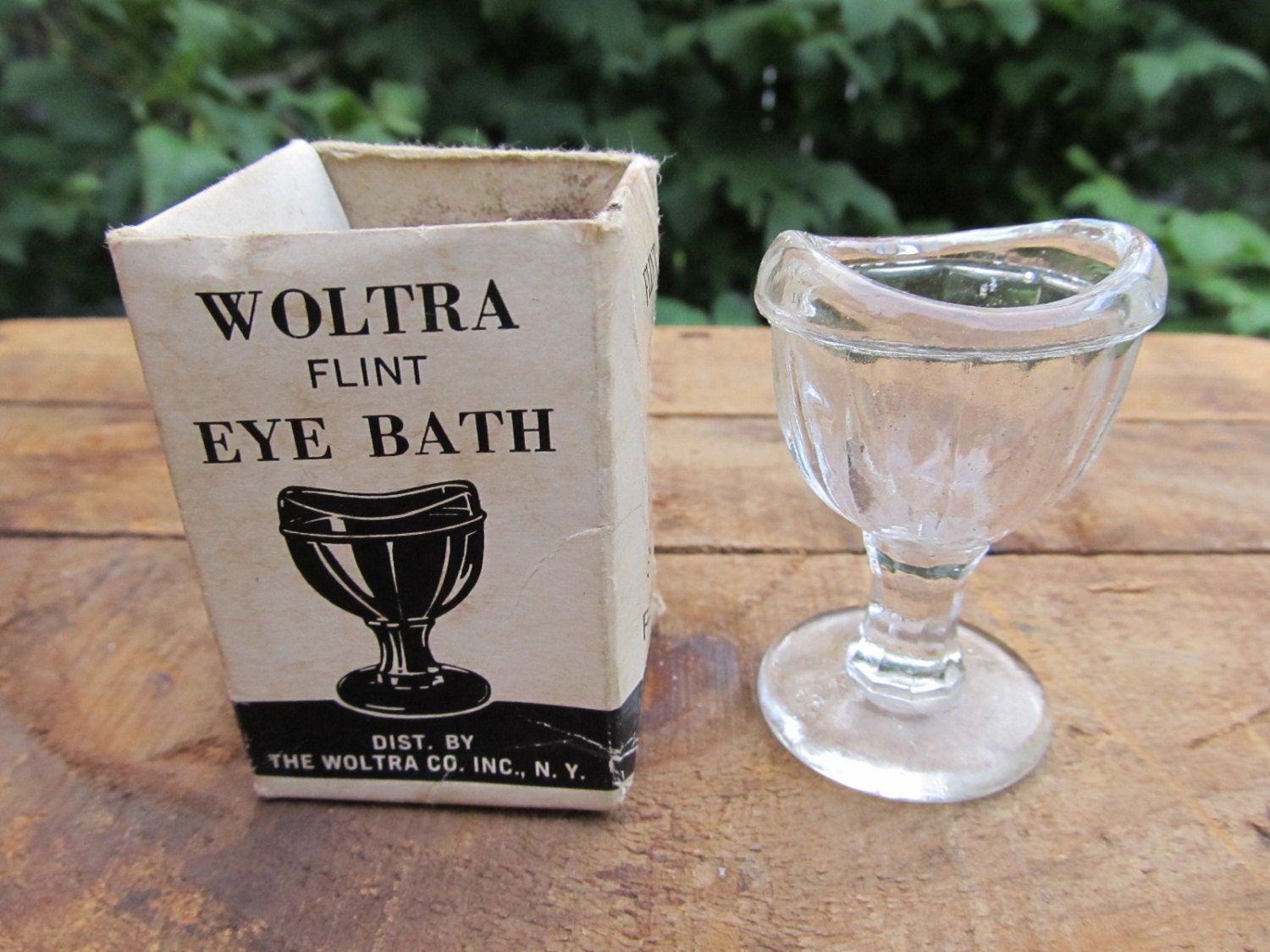 Woltra Flint Eye Bath Vintage Eye Wash Cup