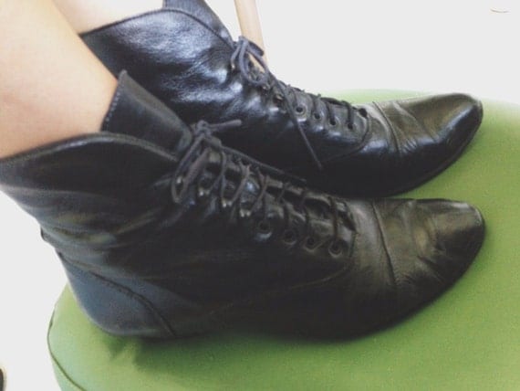 womens leather boots size 8