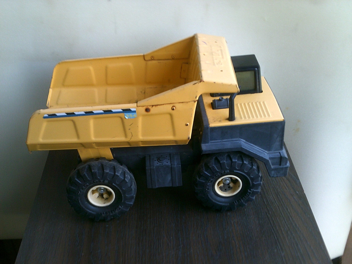 Tonka 354 Dump Truck