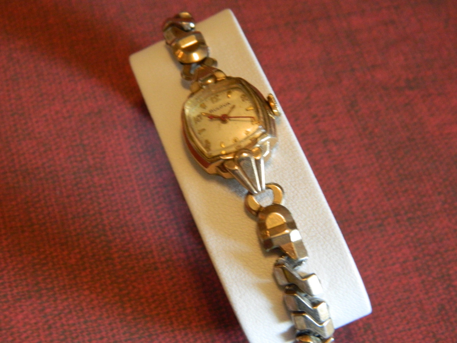 Sale Ladies Bulova 1964 Watch With 10k Rgp Bezel And Original