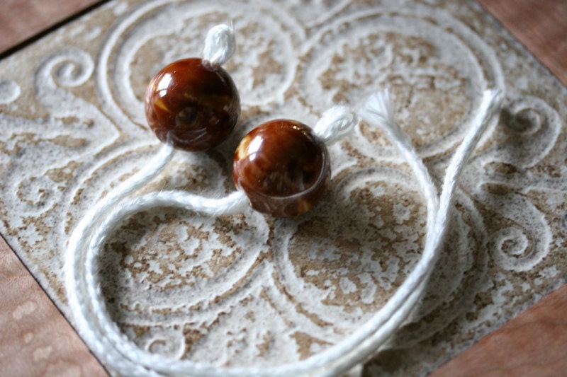 2 Ceramic Ball Wick Holders 20mm for Oil Candles 12 by WickHolders