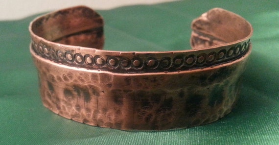 Items similar to Hammered copper bracelet with patina on Etsy