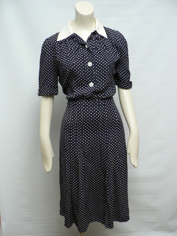 vintage 1940s blue white rayon polkadot dress / WWII blue