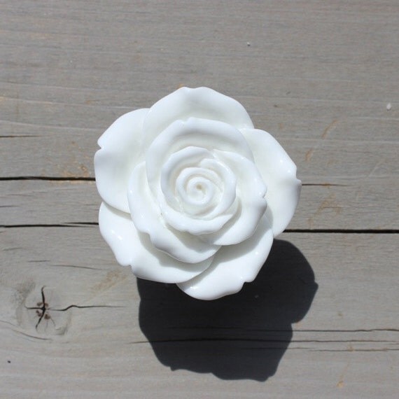 white flower drawer knobs