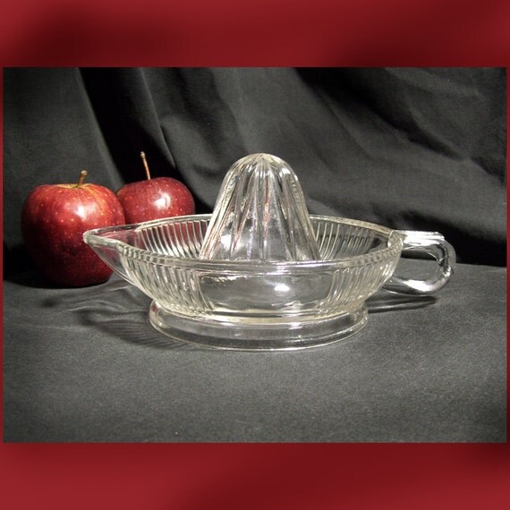 Vintage Federal Glass Clear Reamer / 1940s Clear Pressed Glass