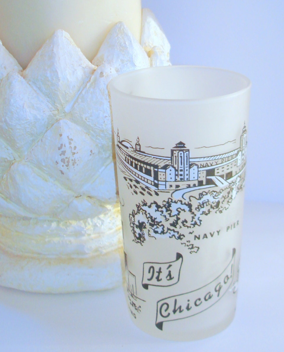 Vintage Frosted Souvenir Glass Chicago Illinois Navy Pier