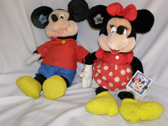 Applause DISNEY Large 15 Plush Mickey Mouse Stuffed Toy