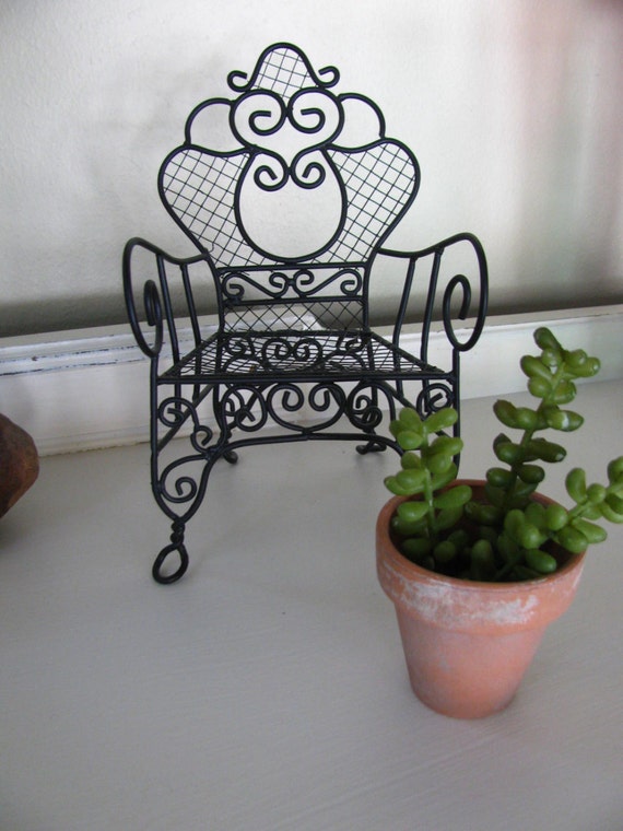 Black Metal Wire Victorian Style 8 Chair Plant Stand