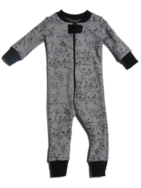 Items similar to Baby zip up kitten onesie. new born. stretch cotton ...