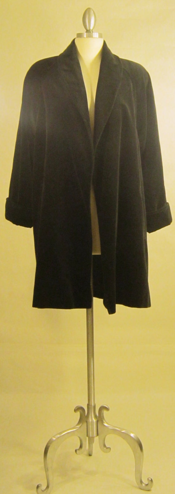 Vintage 80's Black Velvet Opera Coat With Great Detailing.