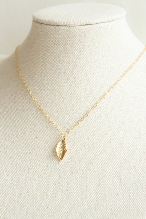 Tiny Gold Leaf Everyday Necklace With Free T Box Solitaire