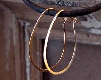 14 Kt Gold Filled Hoops..Oval Hoop Earrings..Hoop Earrings..Gold Hoop Earrings..Hand Forged Jewelry..Handmade Hoop Earrings..Gold oval hoops