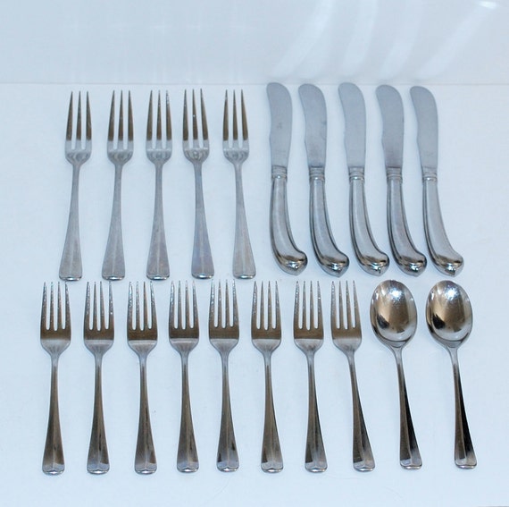 Gorham Colonial Tipt Stainless Flatware Set of 20 circa