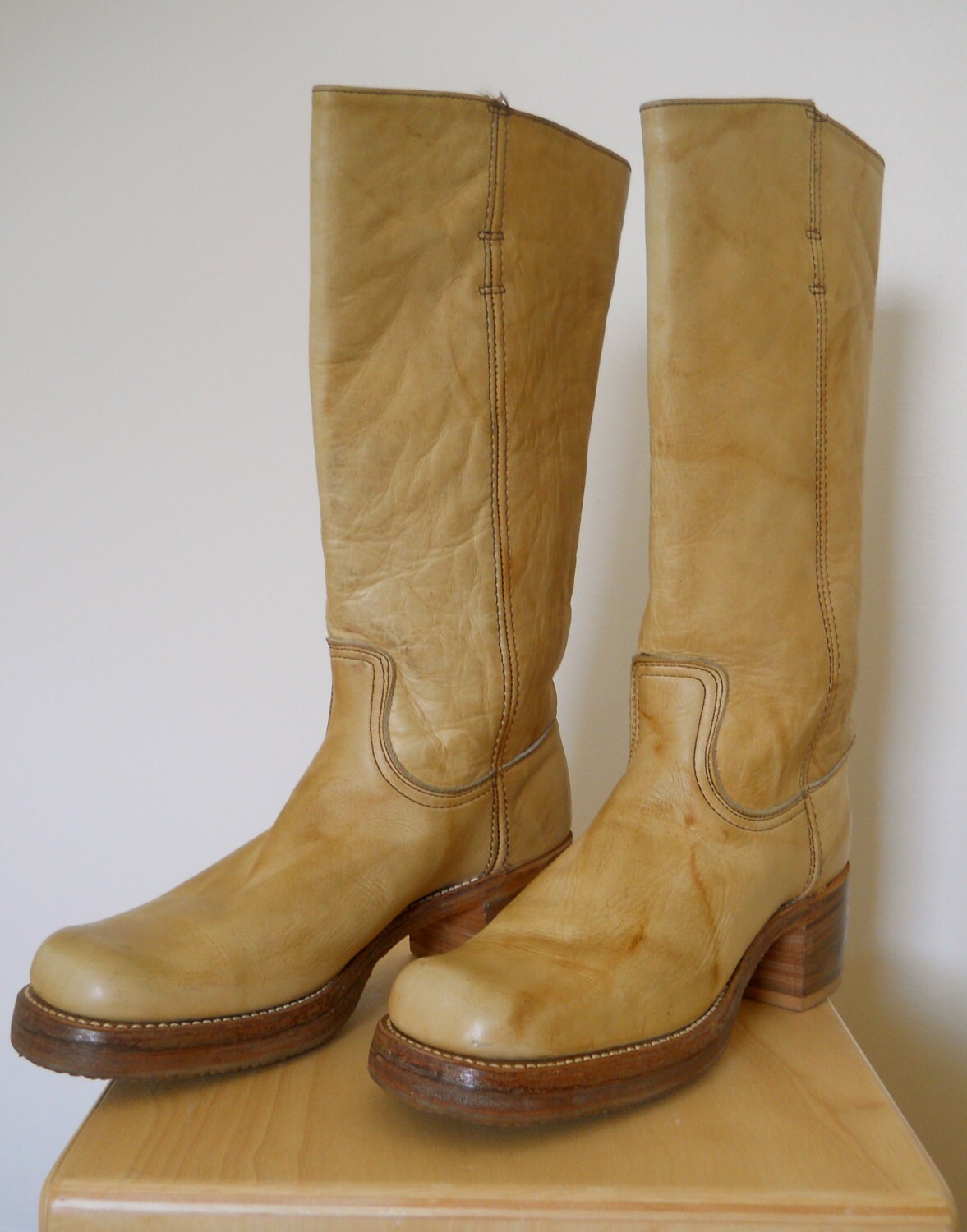 frye boots women