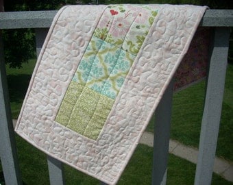 hello blush tablerunner - FREE SHIPPING