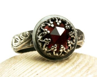 Vintage Style Garnet Ring, Renaissance Ring, Gothic Style Jewelry, Natural Gemstone Ring