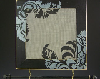 Damask Corners On Black Distressed Frame Earring and Jewelry Holder