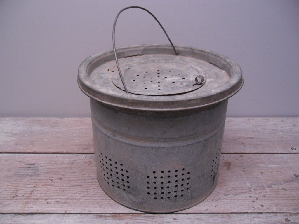 vintage metal minnow bucket by hauteGREENhutch on Etsy