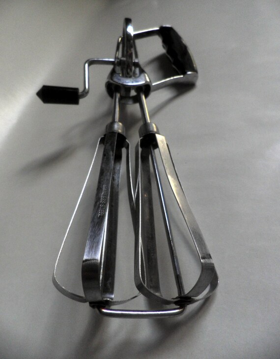 RETRO vintage Rotary Hand Beater Egg Beater rustfree