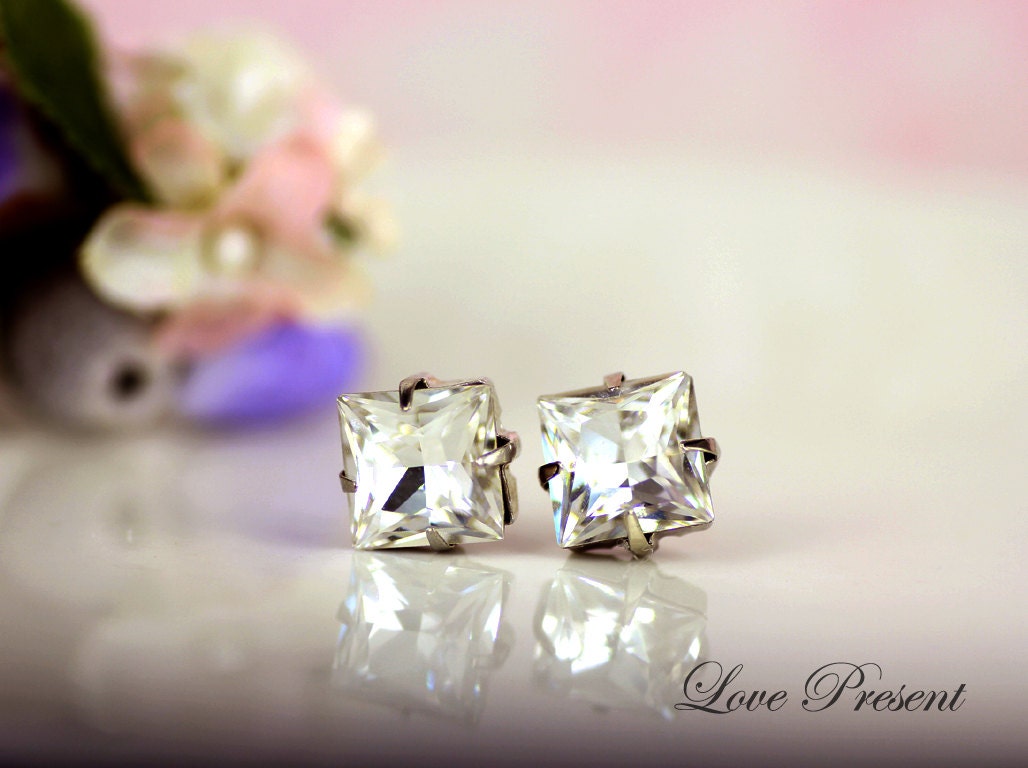 Supreme Classic Elegant Swarovski Crystal by LoLoJewelryBox