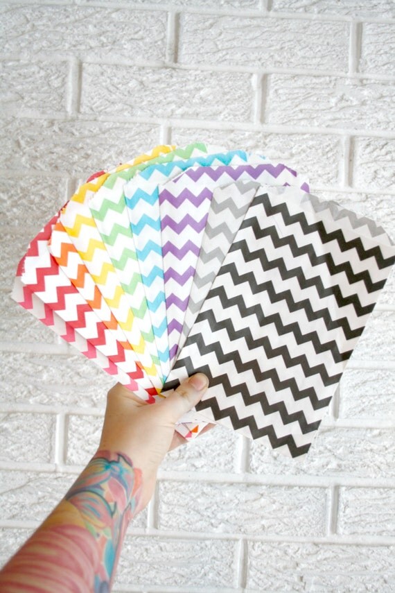 chevron favor bags ... 250 paper treat bags ... choose your color Il_570xn