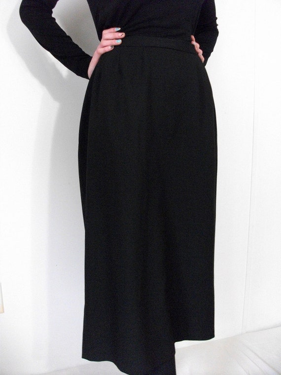 What is a Pencil Skirt? Find black pencil skirt at Macy's Macy's Presents: The Edit - A curated mix of fashion and inspiration Check It Out Free Shipping with $49 purchase + Free Store Pickup.