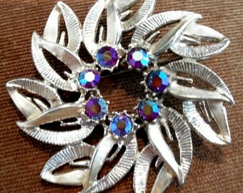 Stunning Vintage Costume 1960s Blue Aurora Borealis Gemstones Flower Brooch Pin Large