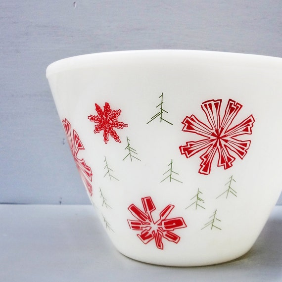 Vintage Eggnog Set Egg Nog Punch Bowl and Cups Fire King