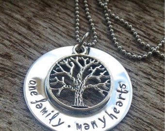 Personalized Washer Family Necklace - 'One Family . Many Hearts ...