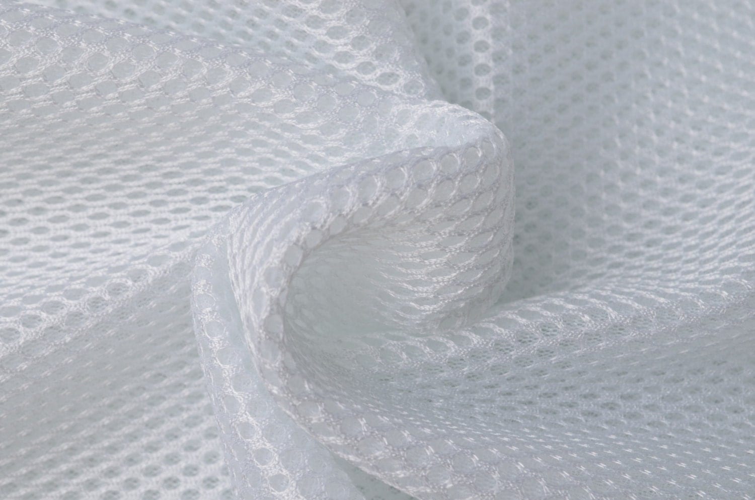 White Mesh Fabric For Bags LiningPolyester Mesh Fabric Purses