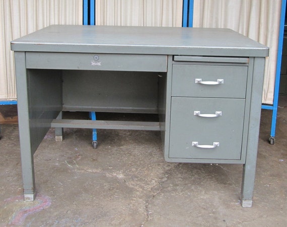 reserve Jeffrey Tanker Desk Office desk General Fireproofing