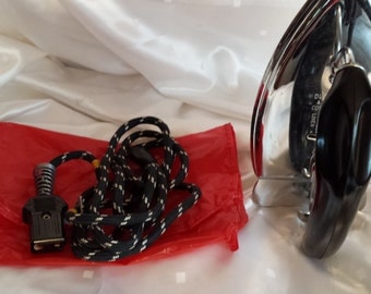 Travel Iron Durabilt A.C.-D.C. Companion vintage