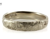 Nature inspired 18k white Gold rustic texture wedding ring band, tree bark handcrafted mens Wedding ring, Antique style women's wedding ring