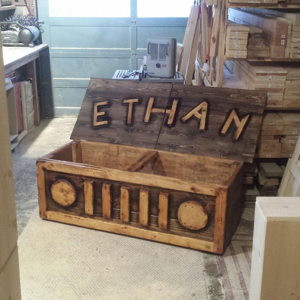 Unique Primtiques LARGE Solid Wood TOY CHEST Bench Dark Walnut