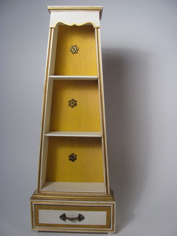 Vintage 1970's Nic Nac Trinket Wall Shelf With by ultimatedecor