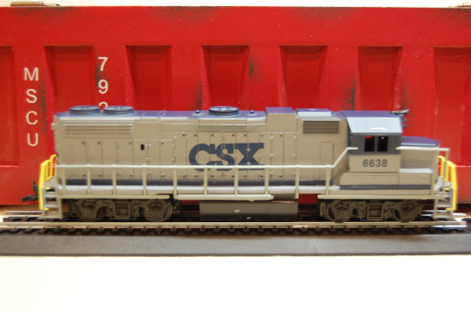 Vintage CSX Railroad Train HO Scale Engine by PickersWarehouse