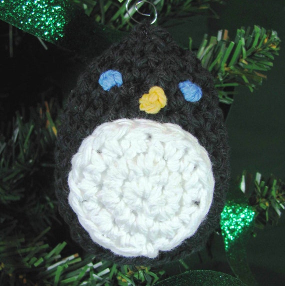 crochet for patterns christmas simple Pattern by Amigurumi AmigurumiEmpire Penguin Christmas Crochet