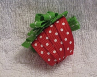 Strawberry hair bow, strawberry picking, berry picking bow, strawberry patch
