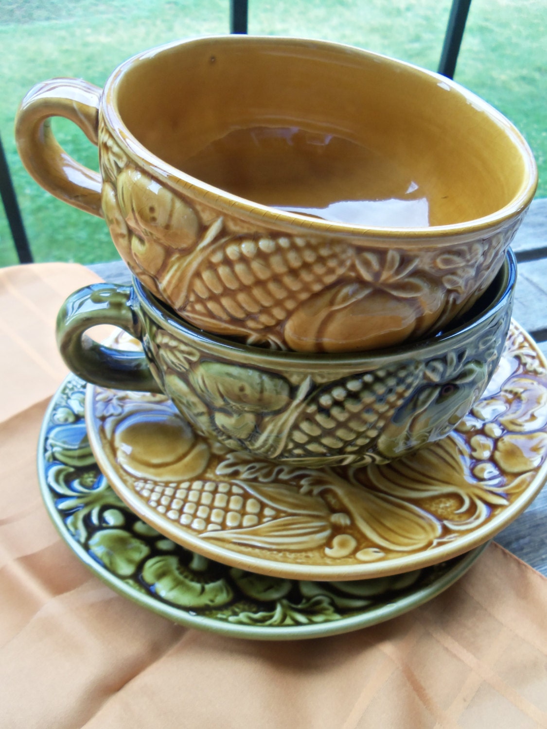 Large Ceramic Vegetable Designed Soup BowlsCups with Saucers
