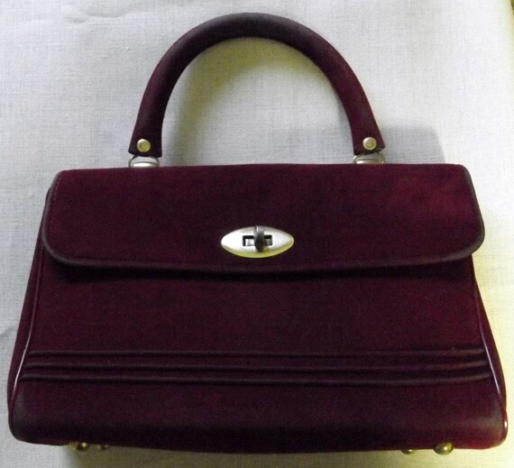 Purse Closures Types IUCN Water