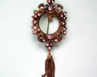 Eloquent Dangle Brooch with interior Charm Bead - 2877