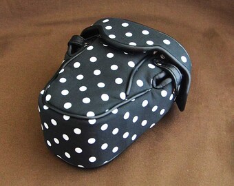 Mirrorless Camera Bag Case : B&W Polka dot