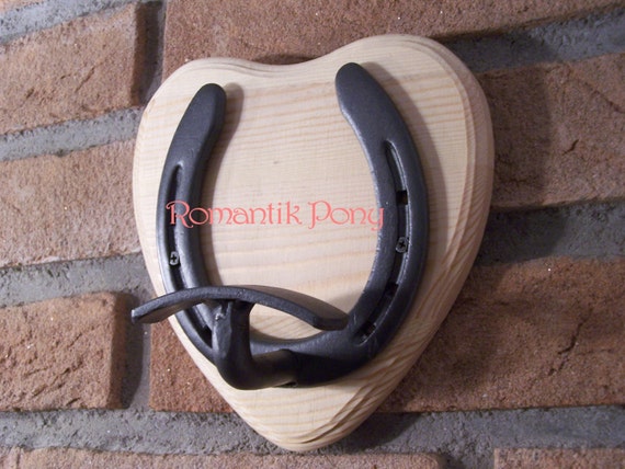 Classic hanger made with horseshoe