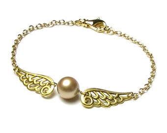 Golden Snitch Bracelet, Magical Gold Wings, Swarovski Vintage Gold Pearl Bracelet, Golden Snitch Jewelry, Gift For Teen, Stocking Stuffer