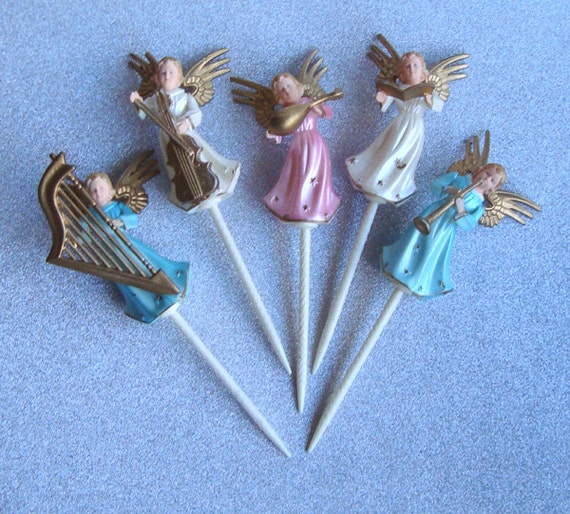 A Band of 5 Vintage Christmas Angels . Plastic Cake Decoration Picks